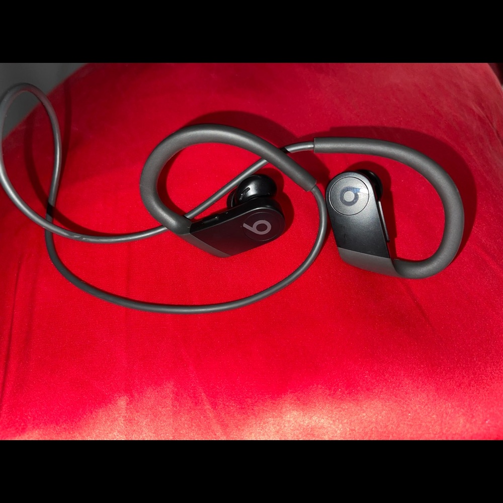Powerbeats high performance wireless earphones